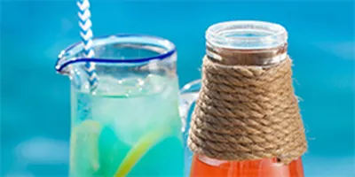 Alimentos y bebidas